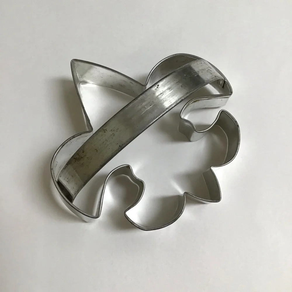 Boy Scout Emblem Metal Cookie Cutter w/Handle Biscuits Crafts Fleur De Lis 4x4”